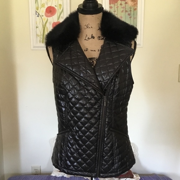 Talbots Jackets & Blazers - Talbot’s Vest w/removable faux fur collar (S)